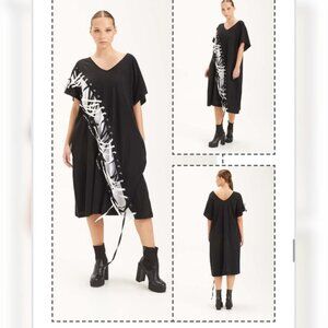 H4 brand new monochrome dress.